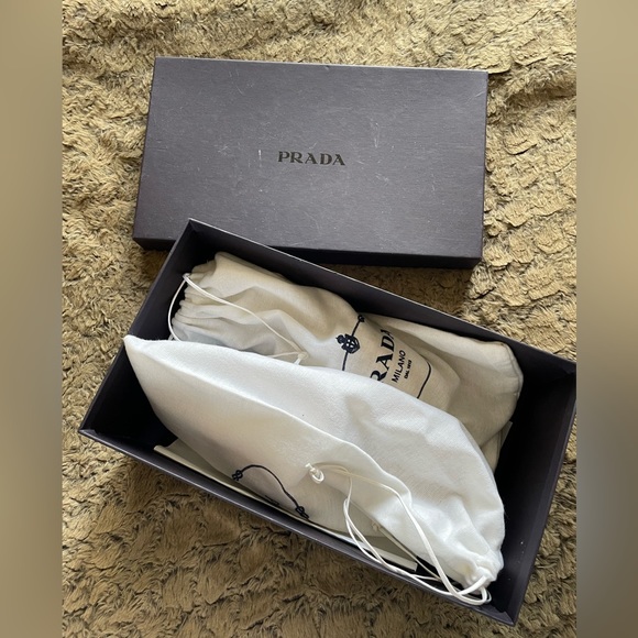 AUTHENTIC PRADA Gold Canapa + Saffiano Logo Heeled Sandals - Picture 4 of 10